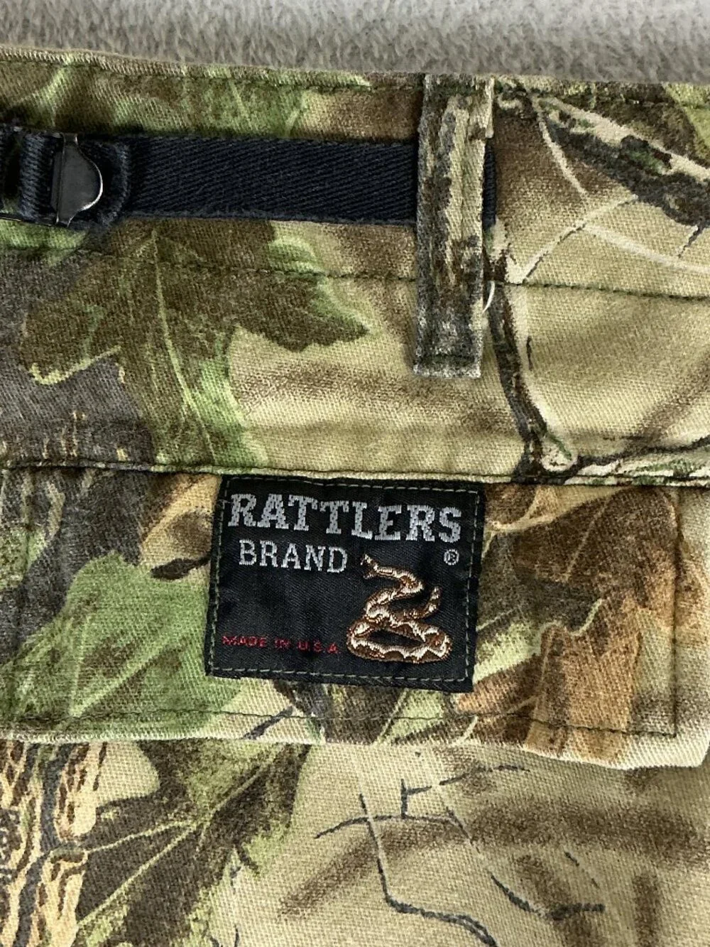 Vintage Rattlers Brand Men's Cargo Pants Camo Hunting XL Y2K Made in USA.
